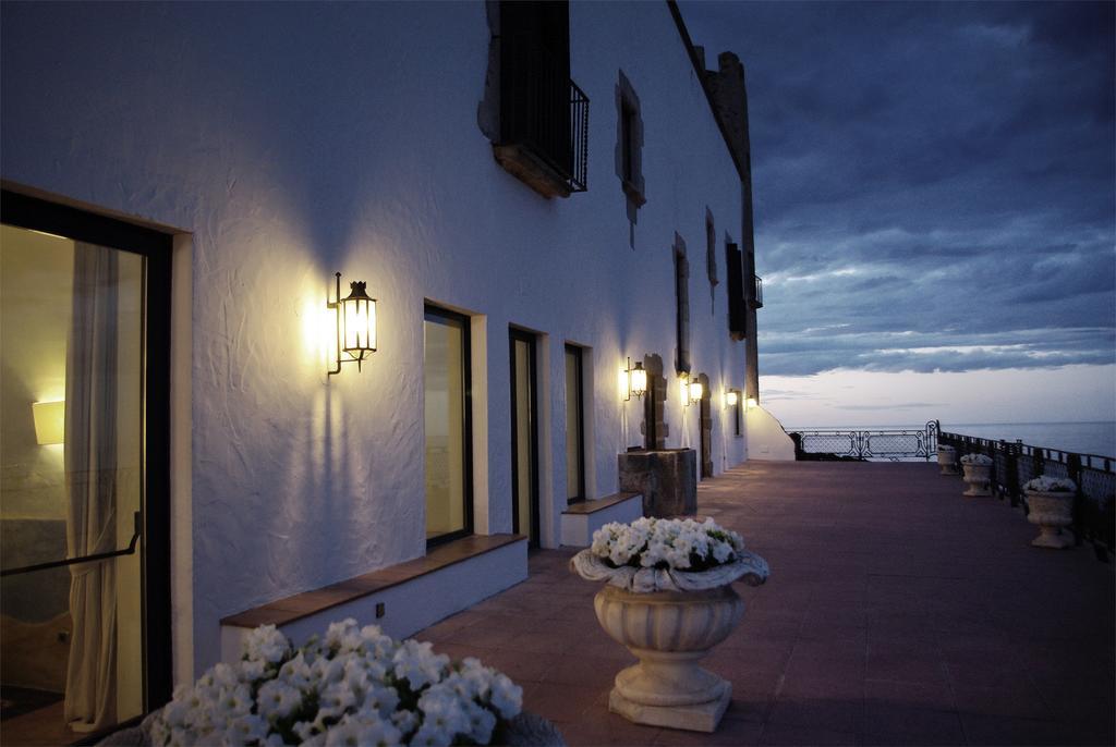 El Far Hotel Restaurant يافرانتْسْ المظهر الخارجي الصورة