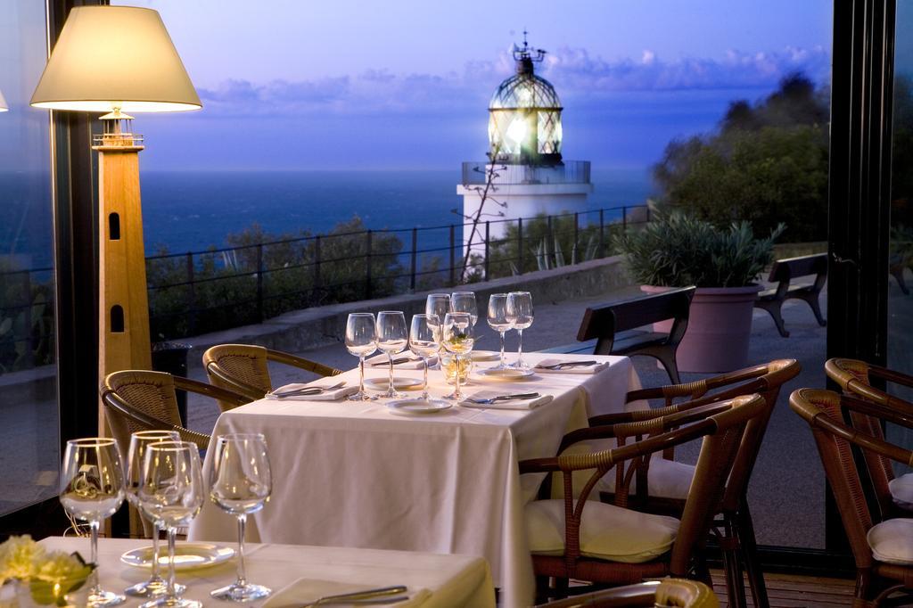 El Far Hotel Restaurant يافرانتْسْ المظهر الخارجي الصورة